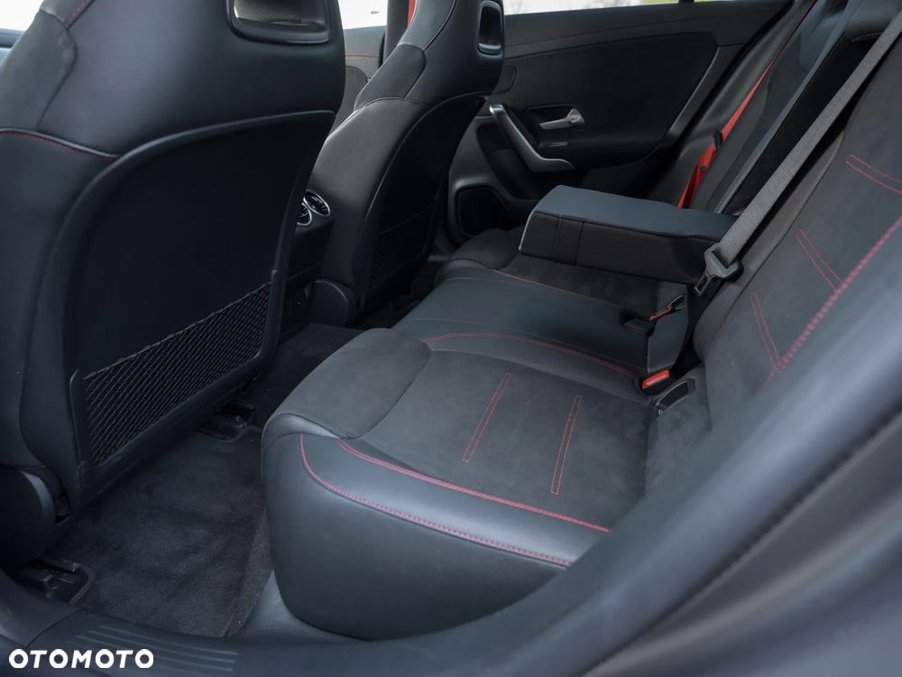 Mercedes-Benz CLA AMG 35 mHEV 4-Matic 8G-DCT - 24