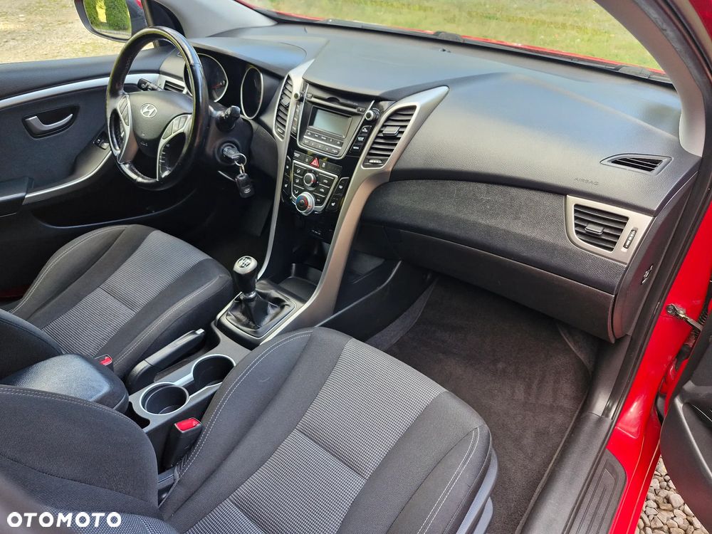 Hyundai i30 1.4 Intro Edition - 7