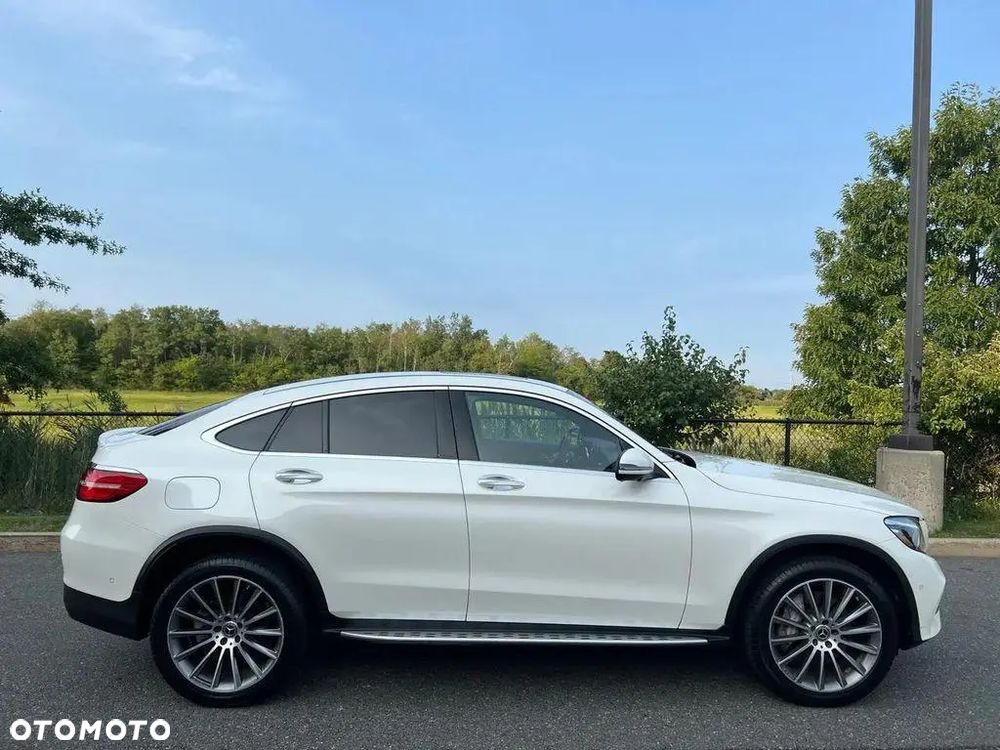 Mercedes-Benz GLC 300 4Matic 9G-TRONIC Edition Avantgarde - 3