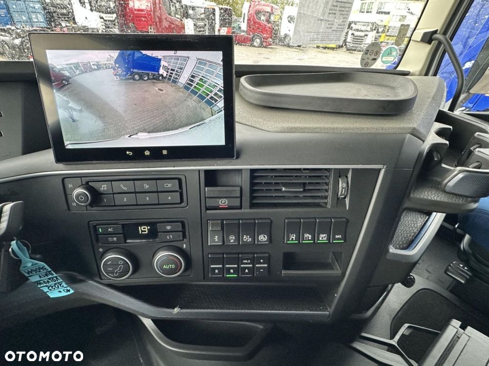 Volvo FH 4X2 460 Globetrotter XL - 15