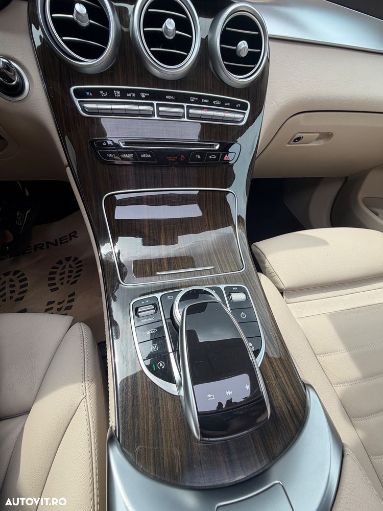 Mercedes-Benz GLC Coupe 250 d 4Matic 9G-TRONIC AMG Line - 13