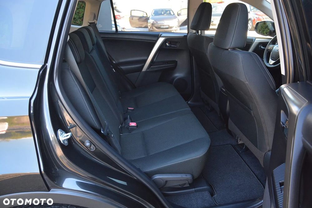 Toyota RAV4 - 13