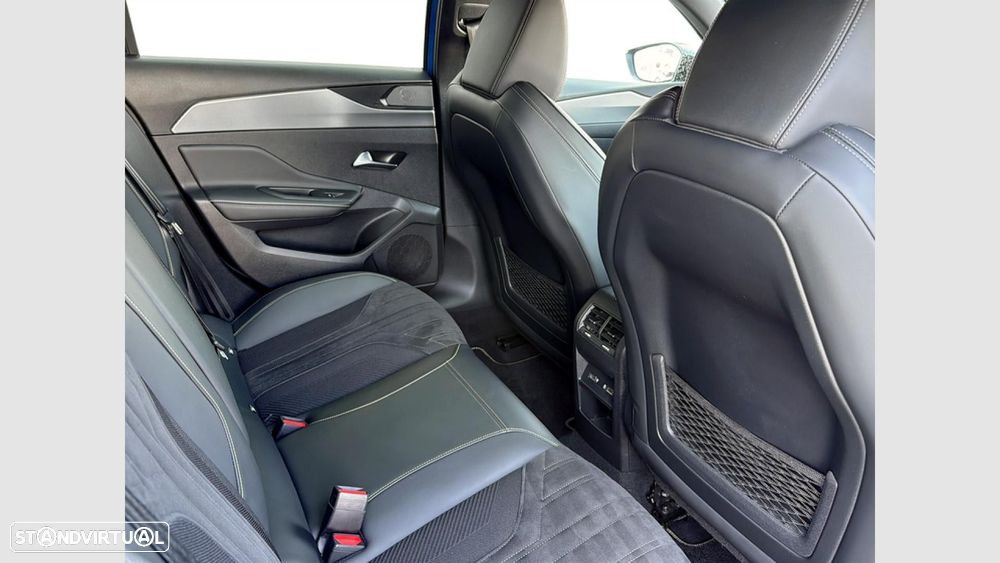 Peugeot 308 1.6 Hybrid GT Pack e-EAT8 - 40