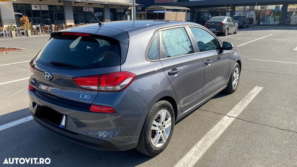 Hyundai i30 1.4 100CP 5DR M/T Comfort - 3