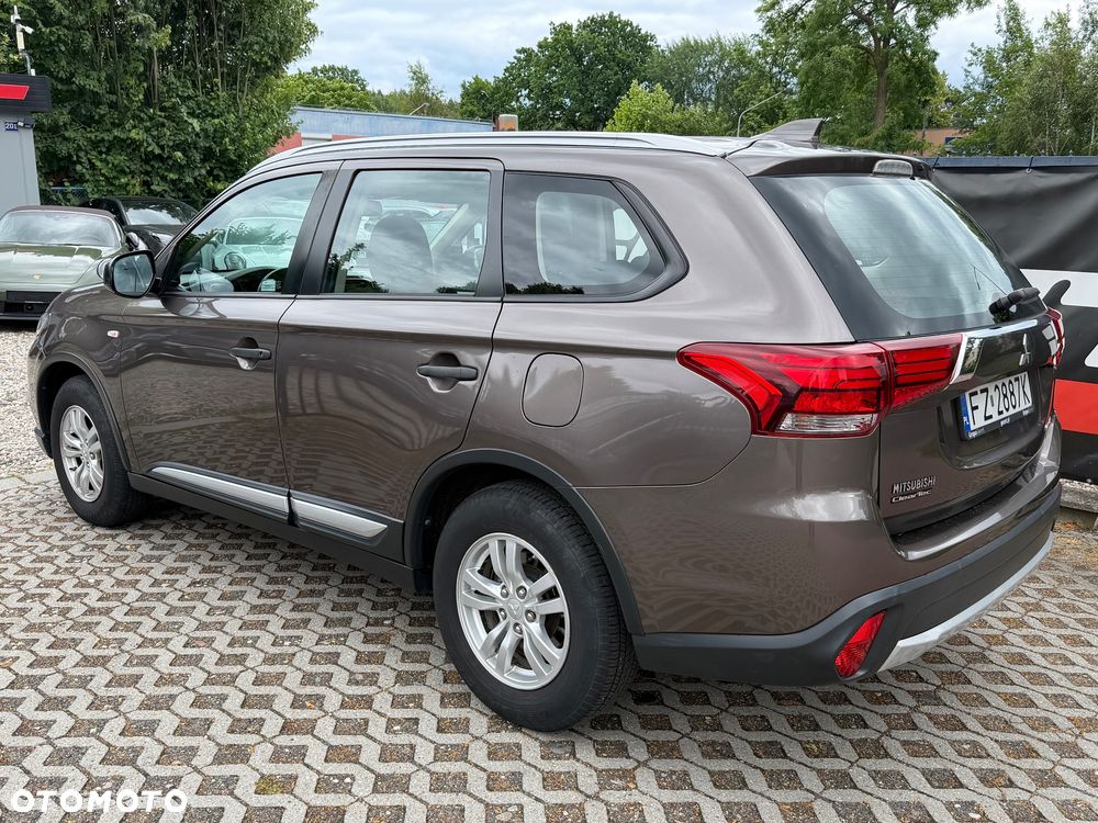 Mitsubishi Outlander 2.0 City Style 2WD - 8
