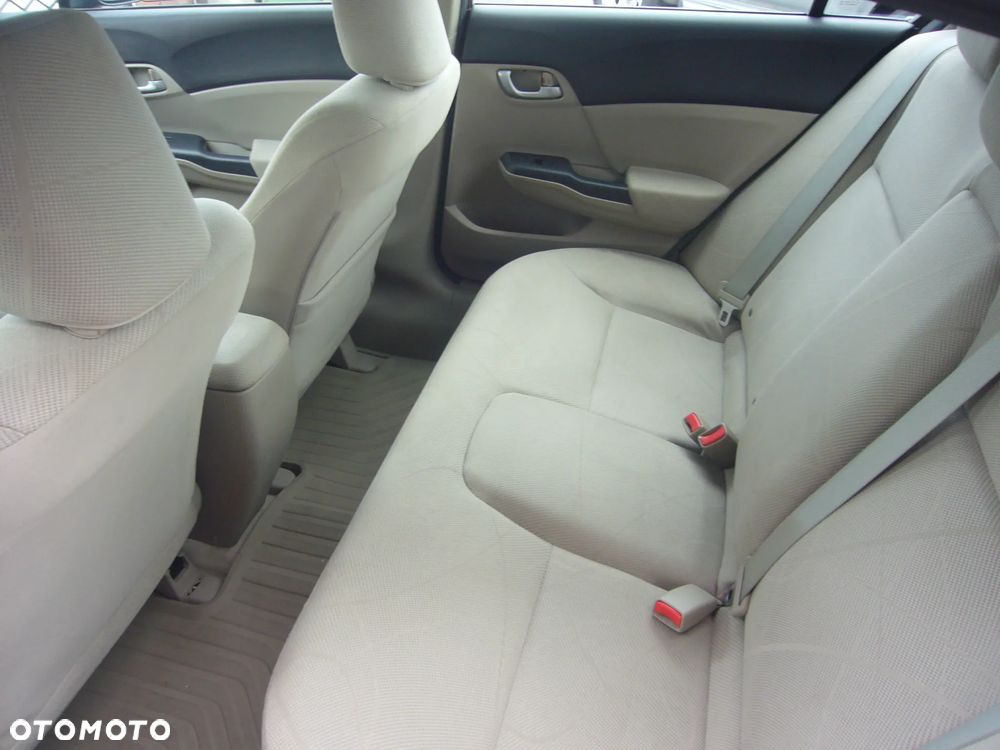 Honda Civic 1.8 Comfort - 13