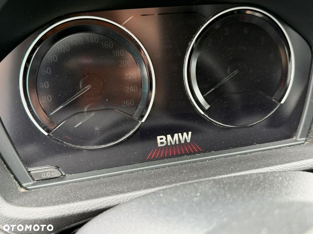 BMW X1 sDrive18i GPF xLine - 14