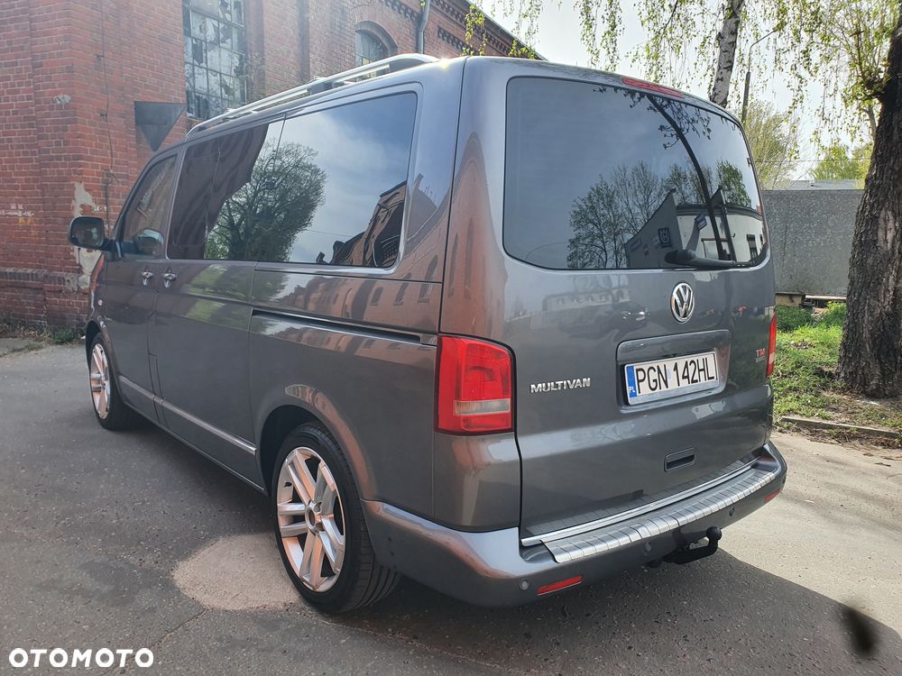 Volkswagen Multivan - 5