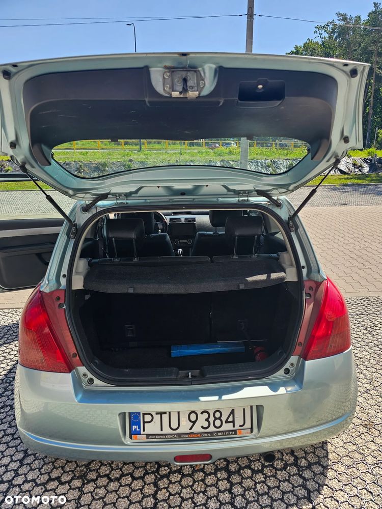 Suzuki Swift 1.3 DDiS 16v GLX - 4
