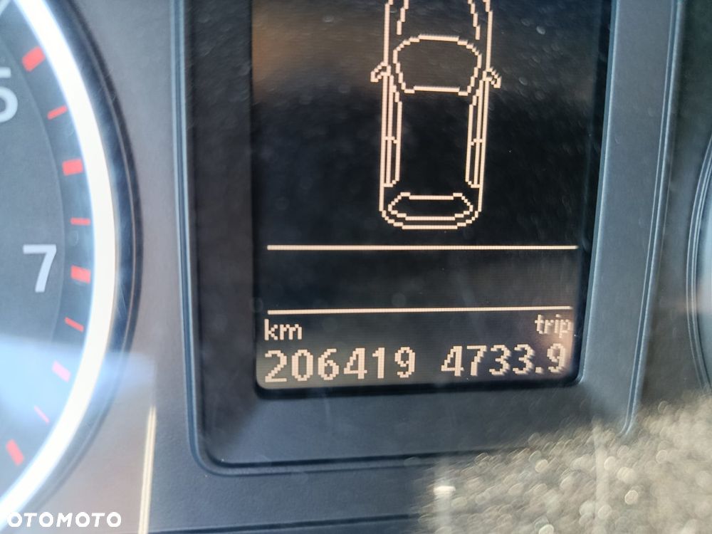 Volkswagen Tiguan - 10