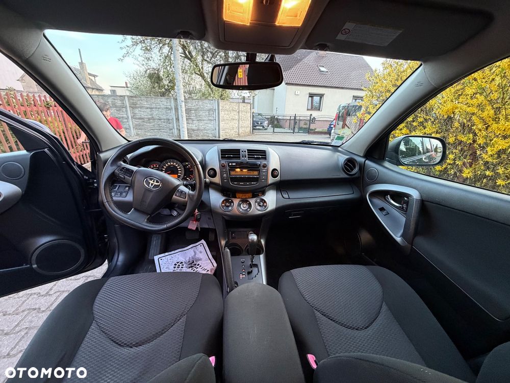 Toyota RAV4 2.2 D-4D 4x4 Automatik Life - 8