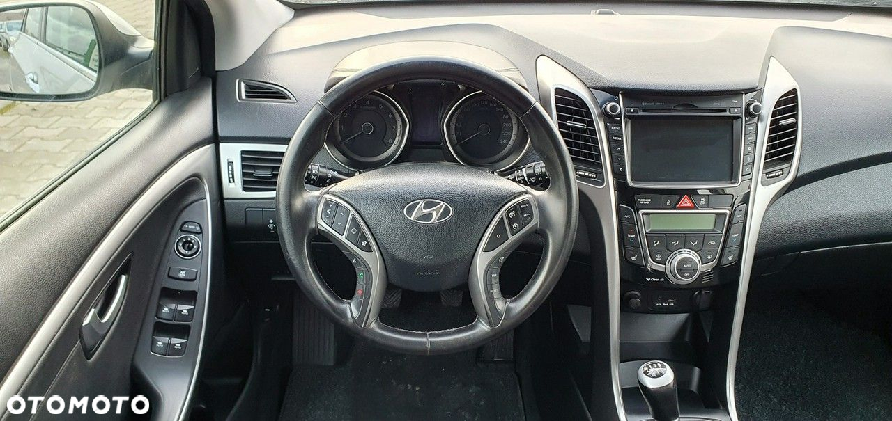 Hyundai i30 - 13