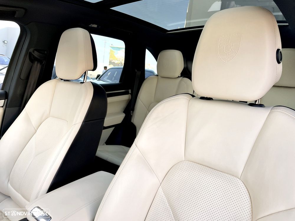 Porsche Cayenne S E-Hybrid - 27