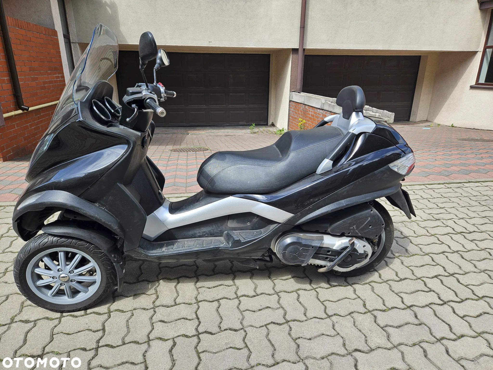 Piaggio MP-3 - 1