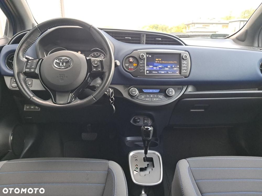 Toyota Yaris - 12