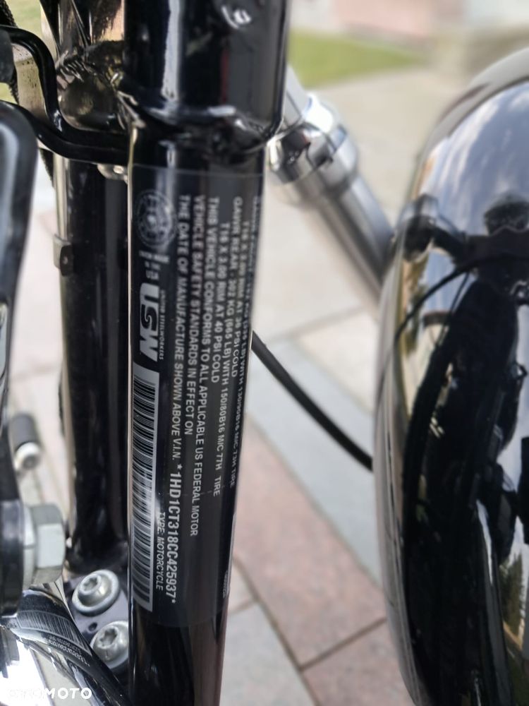 Harley-Davidson Sportster Custom 1200C - 23