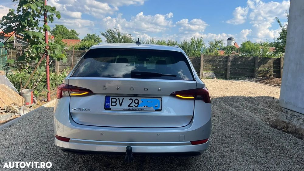 Skoda Octavia 2.0 TDI DSG Ambition - 8