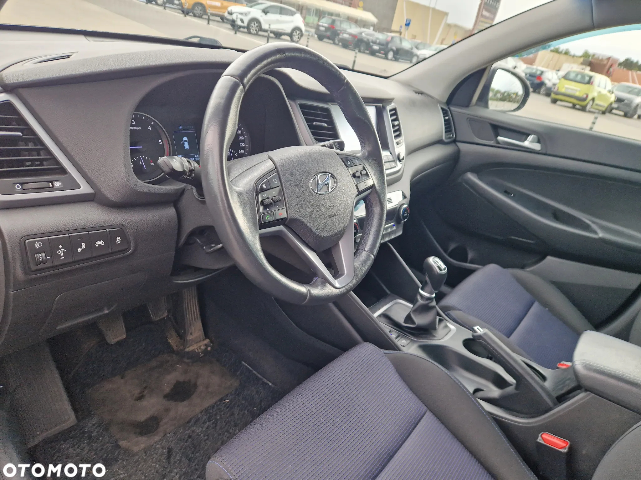 Hyundai Tucson 1.7 CRDI BlueDrive Style 2WD - 8