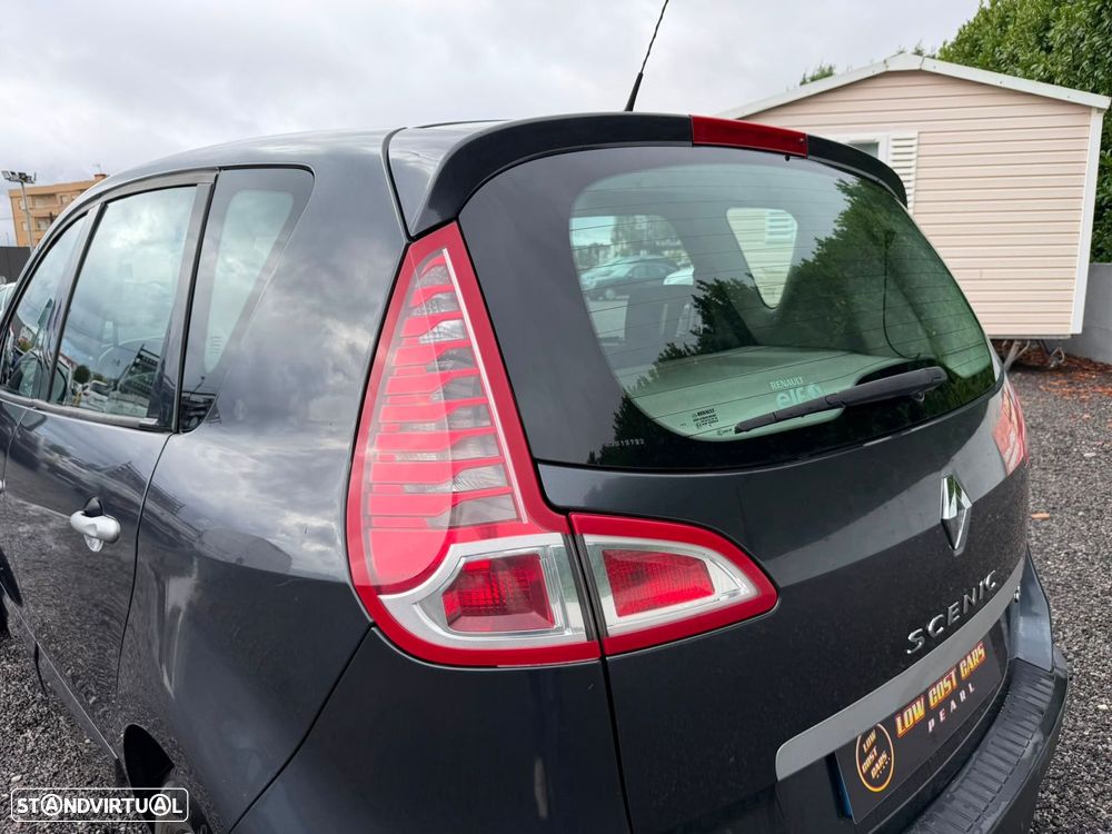 Renault Scénic 1.9 dCi FAP Dynamique - 19