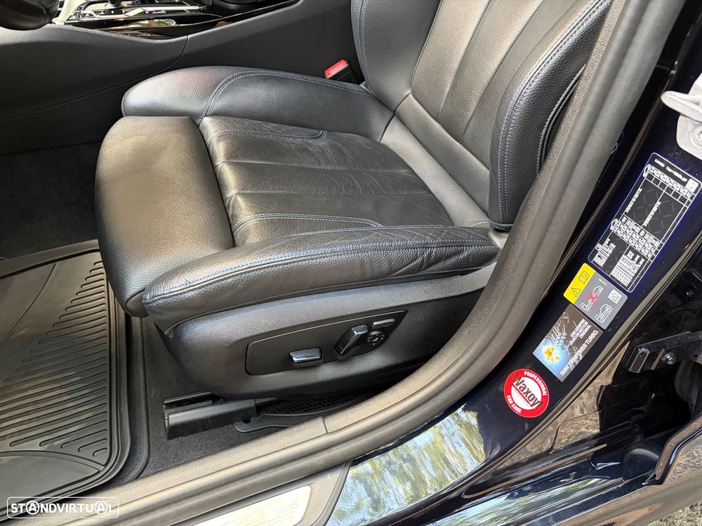 BMW 530 e Pack M - 17