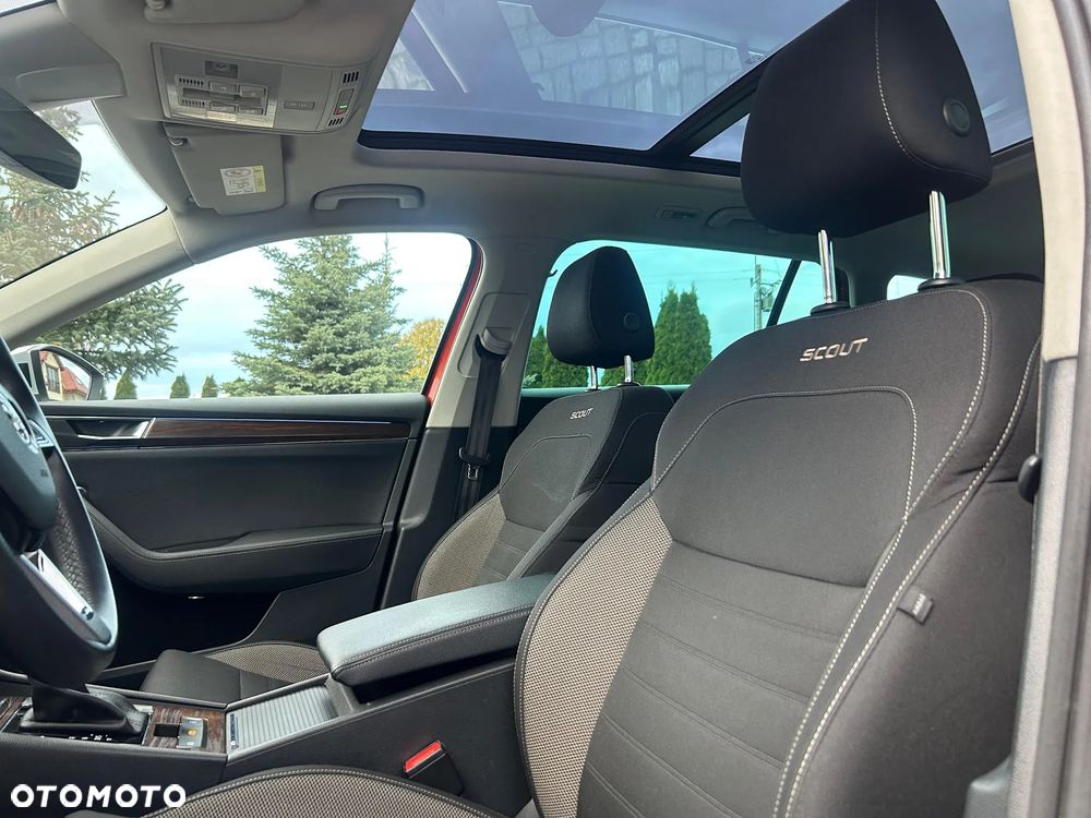 Skoda Superb 2.0 TDI SCR 4x4 Scout DSG - 29