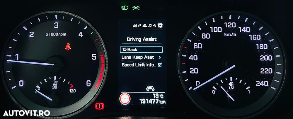 Hyundai Tucson 2.0 CRDI 2WD Style - 31