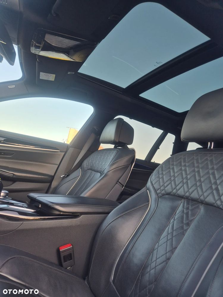 BMW Seria 5 525d Luxury Line - 13