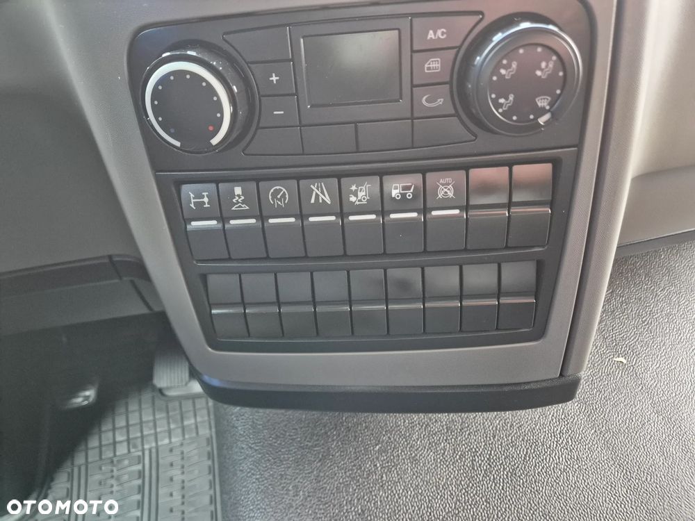 MAN TGL 12.250 3 osobowy MANUAL oryginał 6.2m HAK AUTOMAT KLIMA 12000kg ESP EURO 6 / TOP STAN / okazja nauka jazdy MOŻLIWOŚĆ DOSTOSOWANIA elka - 17