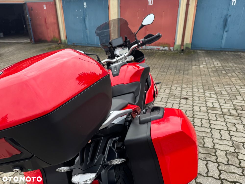 BMW XR - 11