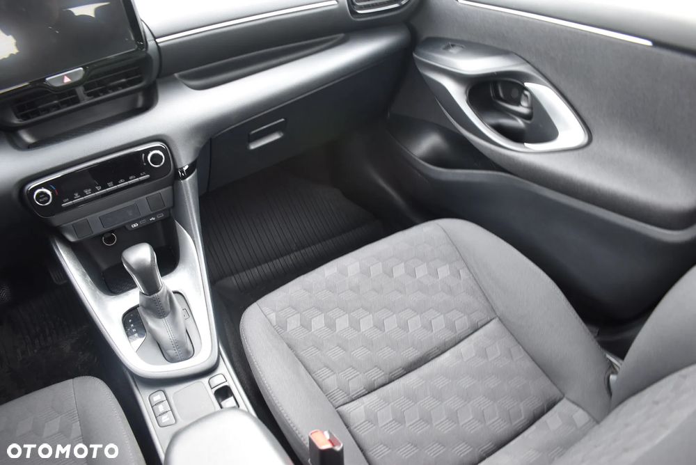 Toyota Yaris Hybrid 1.5 Comfort - 19