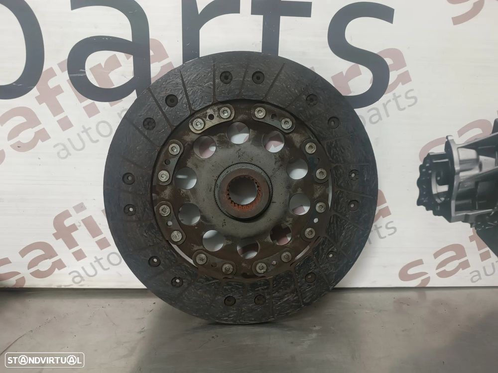 VOLANTE BIMASSA COM EMBRAIAGEM BMW E87 / E90 120D 118D 318D 320D N47D20A / C 7577479 - 3
