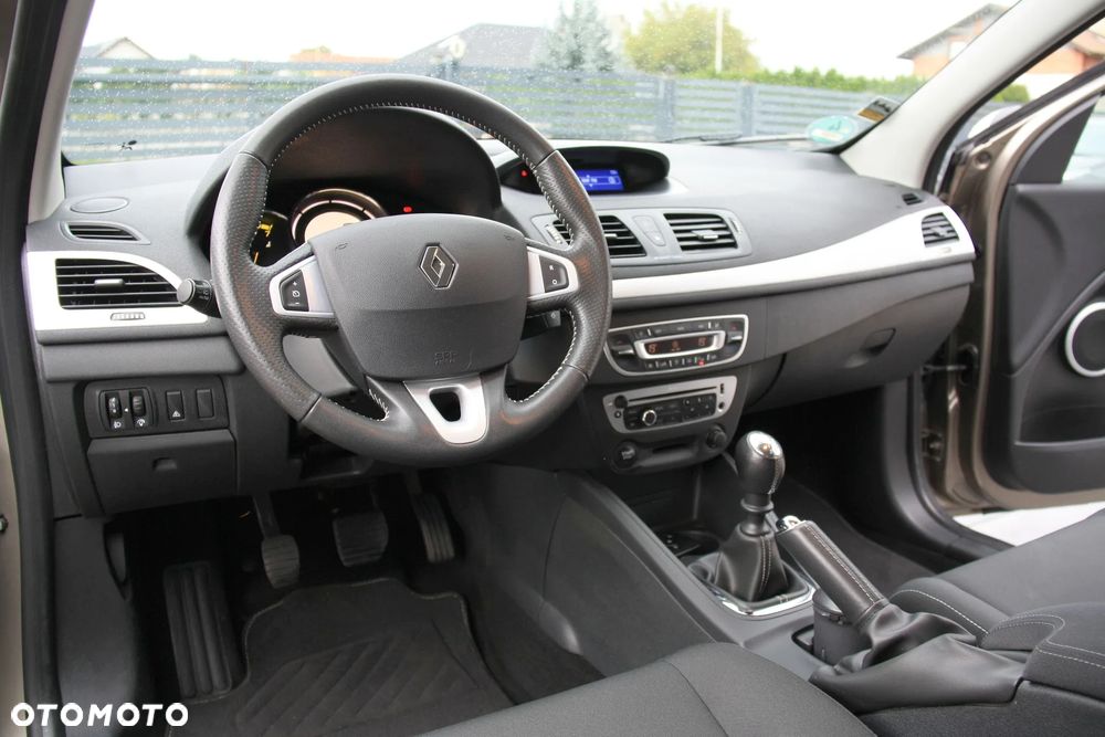 Renault Megane 1.6 16V Dynamique Euro5 - 29