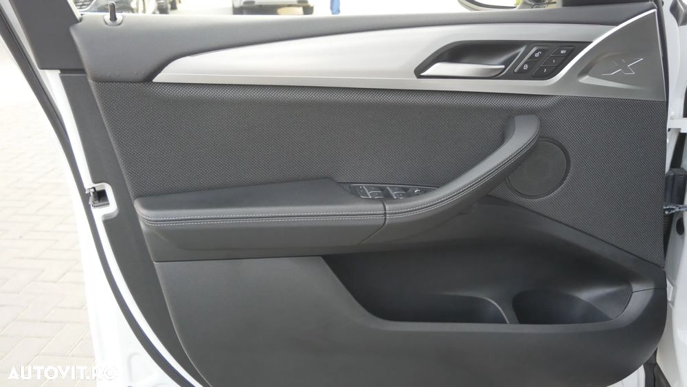 BMW X3 xDrive20d AT xLine - 13