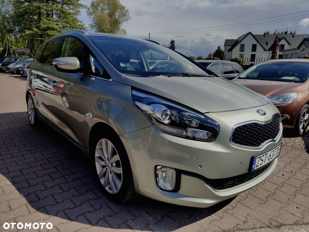 Kia Carens 1.6 GDI Attract