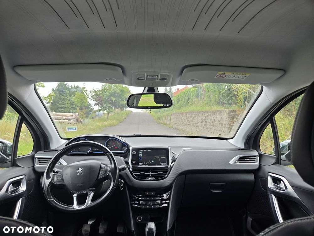 Peugeot 2008 1.2 Pure Tech Style - 3