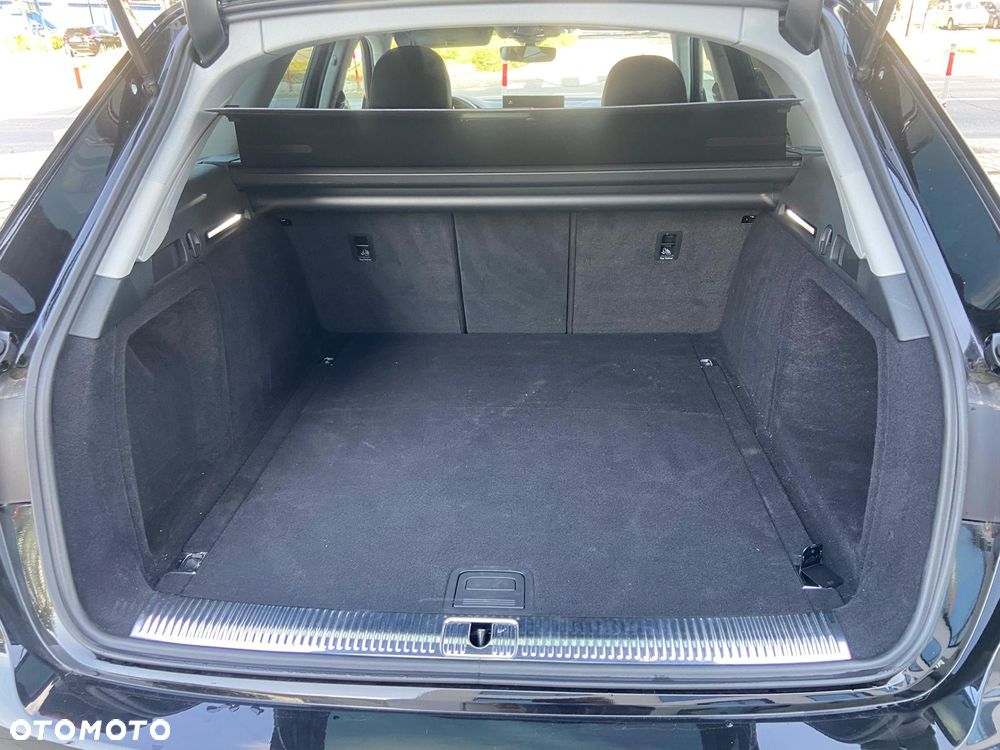 Audi A4 Avant 35 TFSI mHEV S tronic - 14