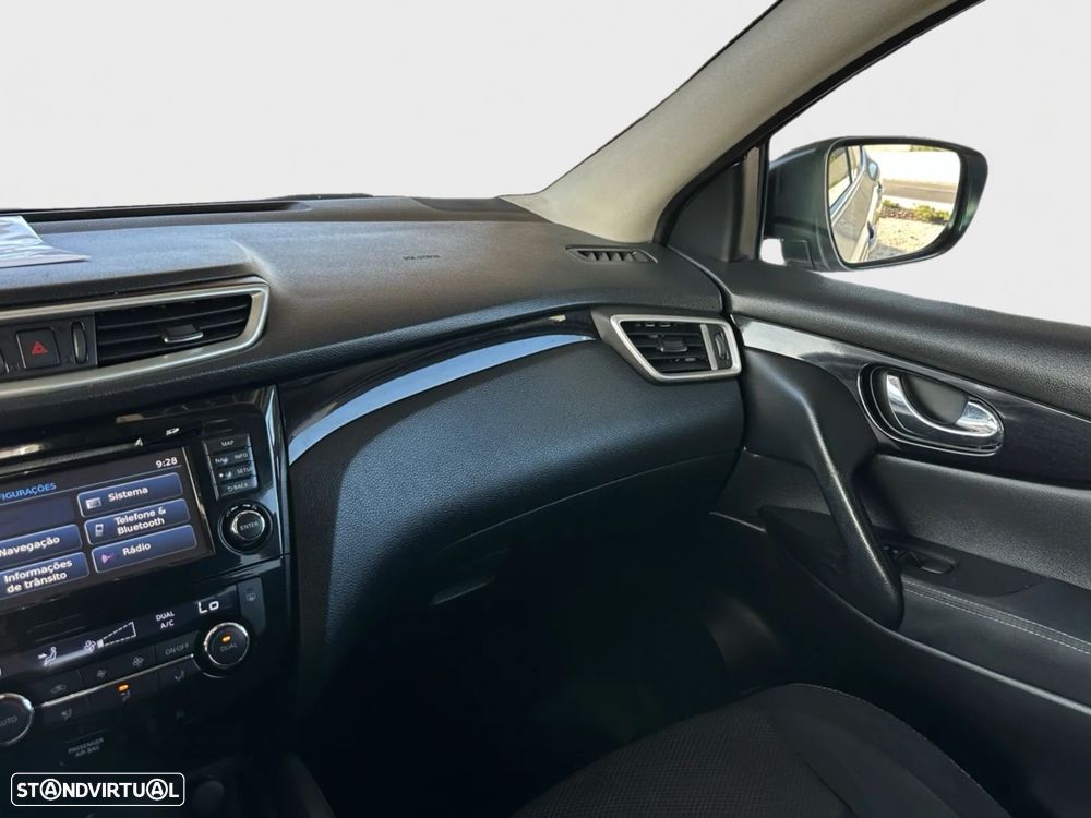 Nissan Qashqai 1.5 dCi 360 - 16