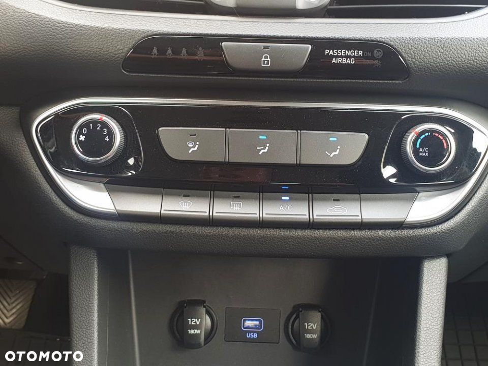 Hyundai i30 - 21