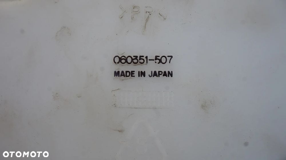 Mitsubishi Pajero IV 3.2 DID zbiorniczek plynu do spryskiwaczy tyl tylny pompka kompletny - 5