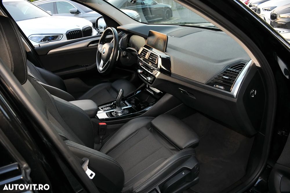 BMW X3 xDrive20d AT MHEV - 24