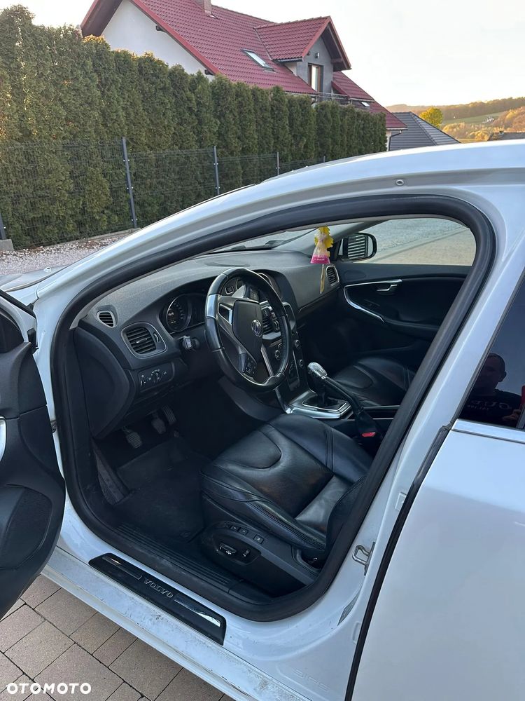 Volvo V40 T3 Summum - 9