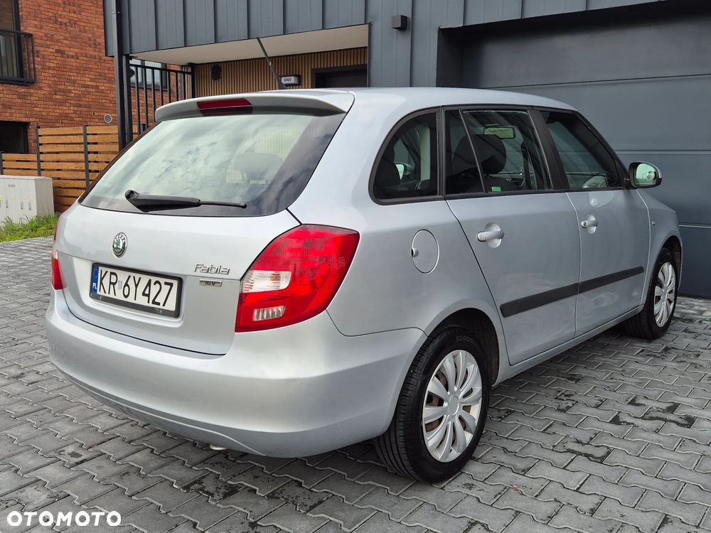 Skoda Fabia 1.4 16V Comfort - 24