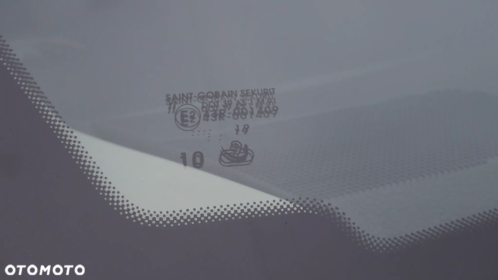 Nissan Qashqai 1.3 DIG-T AKARI - 33