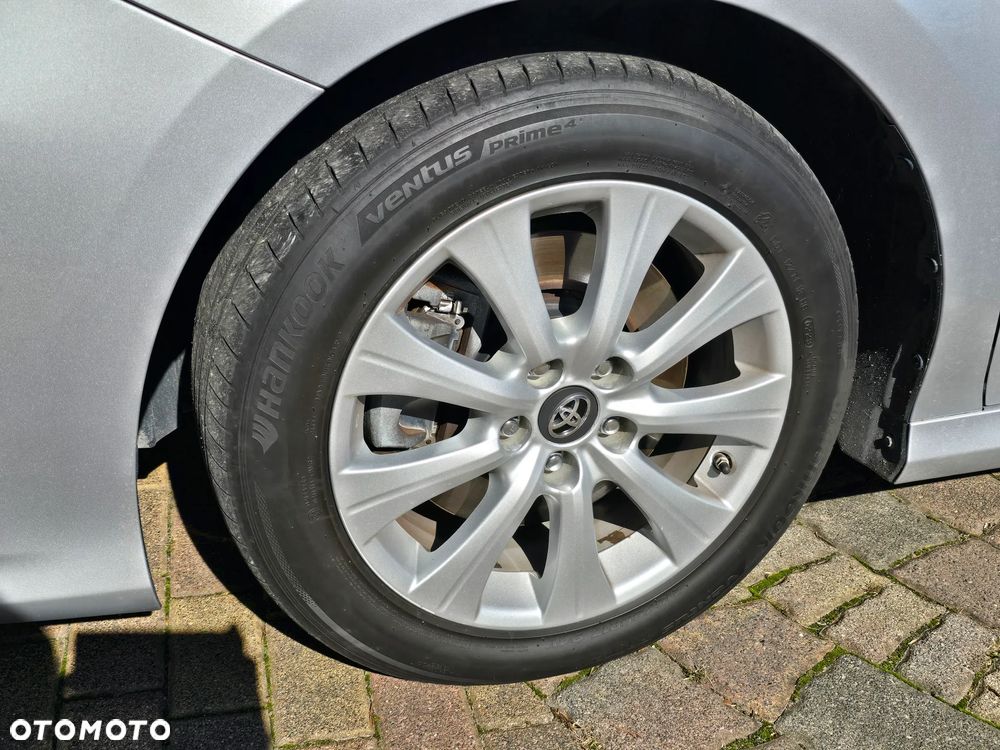Toyota Camry 2.5 Hybrid Comfort CVT - 21