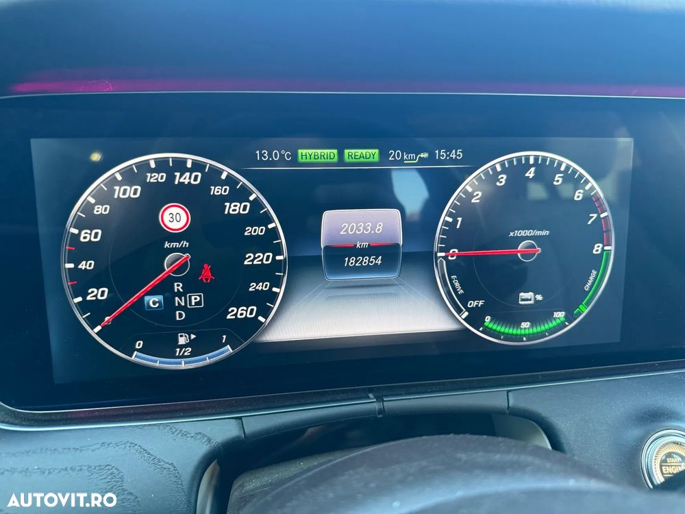 Mercedes-Benz E - 10