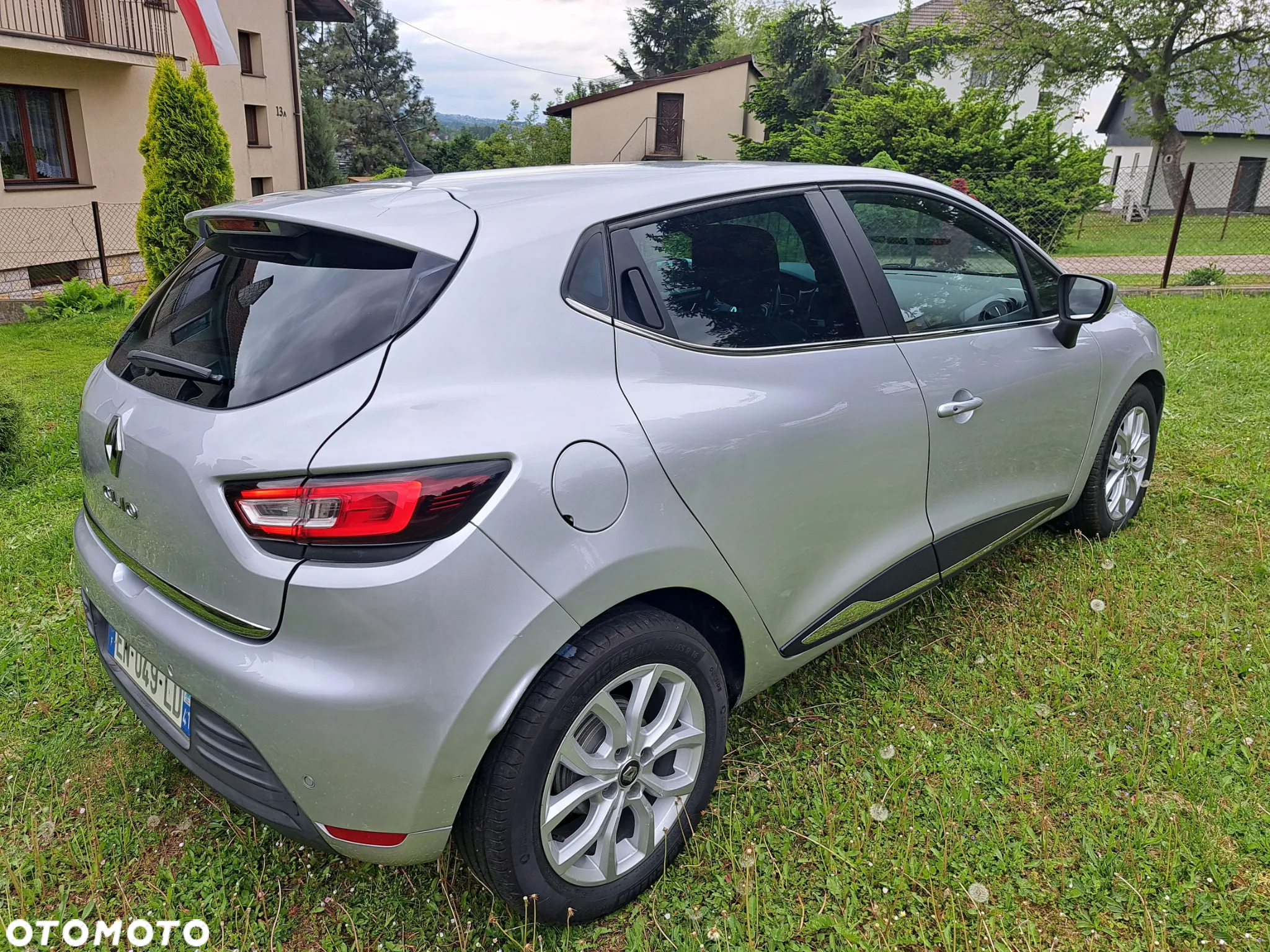 Renault Clio - 24