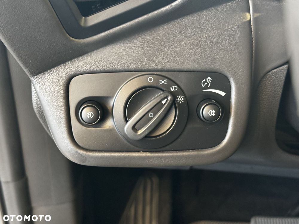 Ford Kuga - 19