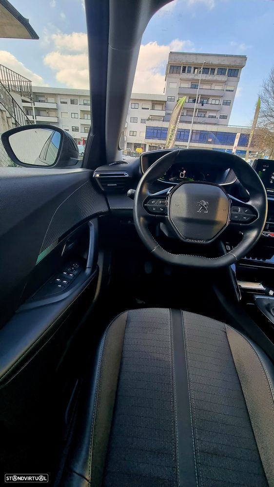 Peugeot 2008 BlueHDi 110 Allure - 11