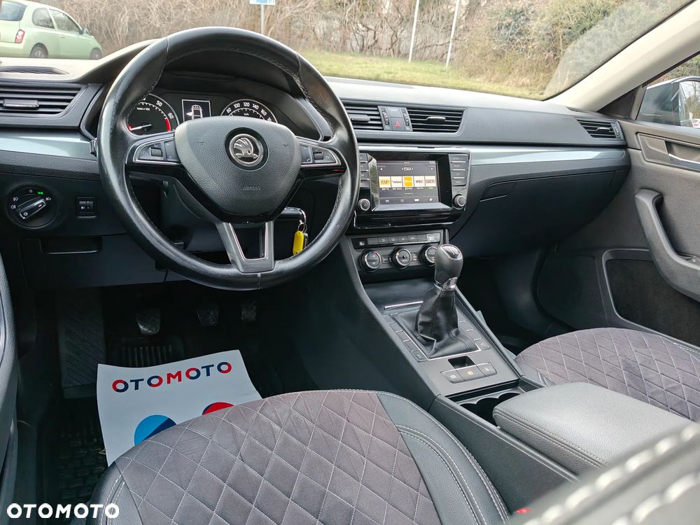 Skoda Superb 1.8 TSI Ambition - 16