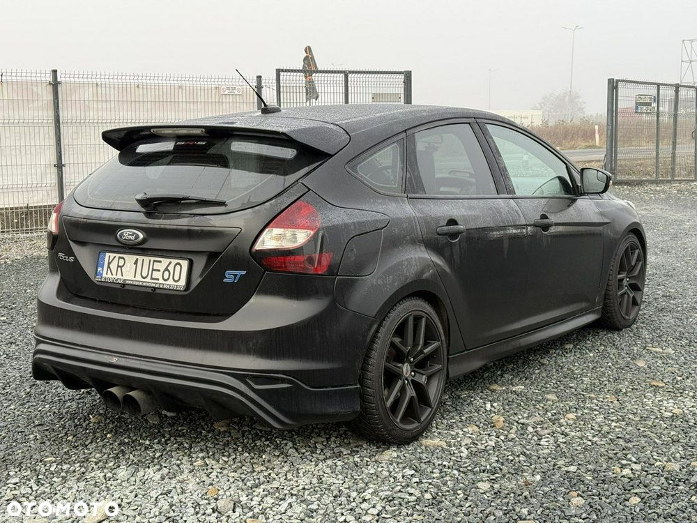Ford Focus 2.0 EcoBoost ST - 9